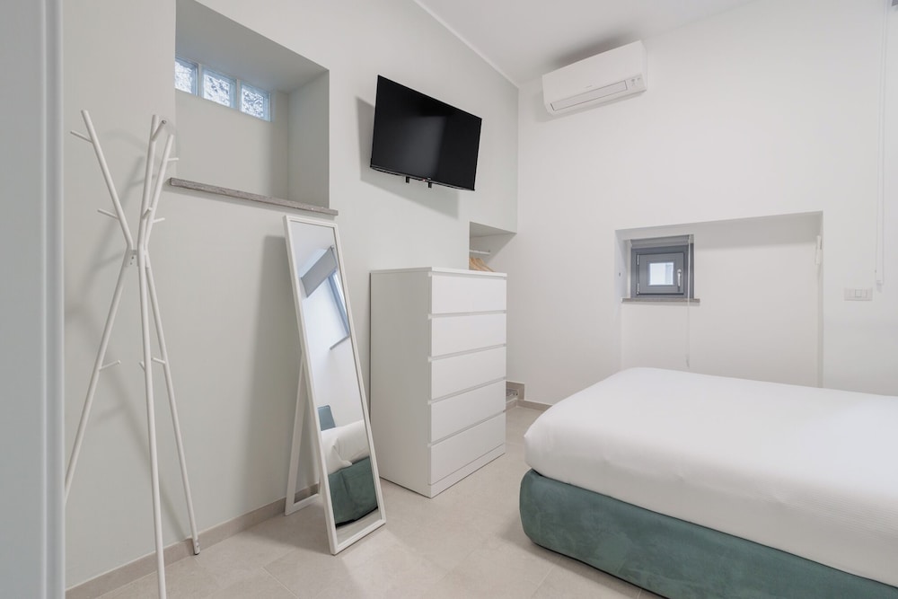 Basco Guest House