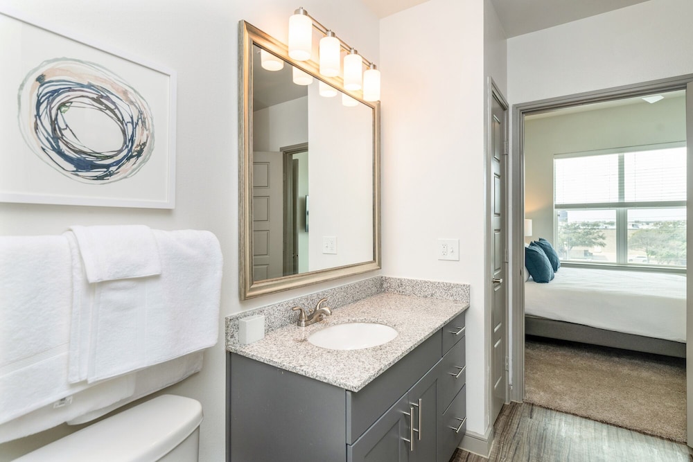 Landing Apartments Huntersville - Henderson Circle