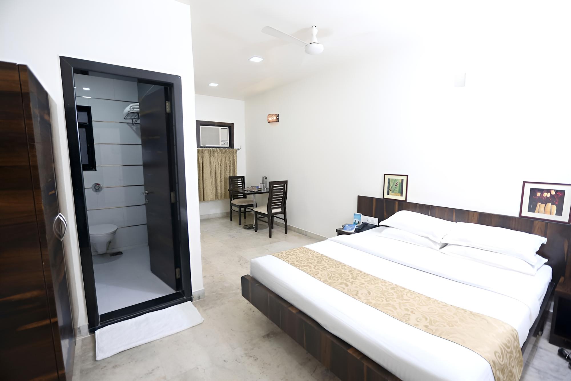 Hotel Lokesh