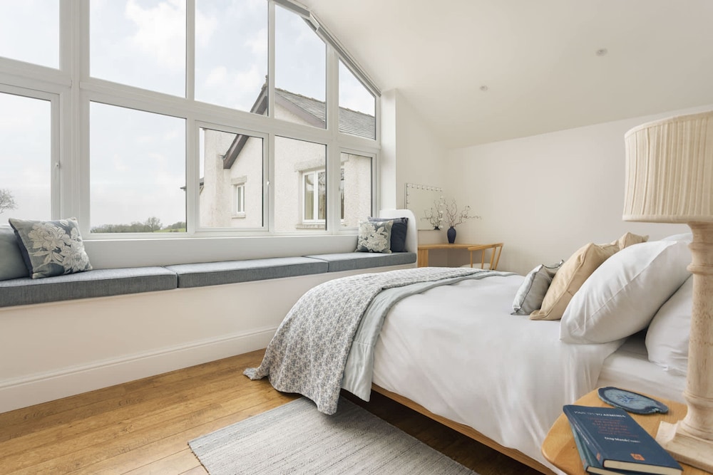 The Lookout With 1 Bedrooms and 1 Bathrooms