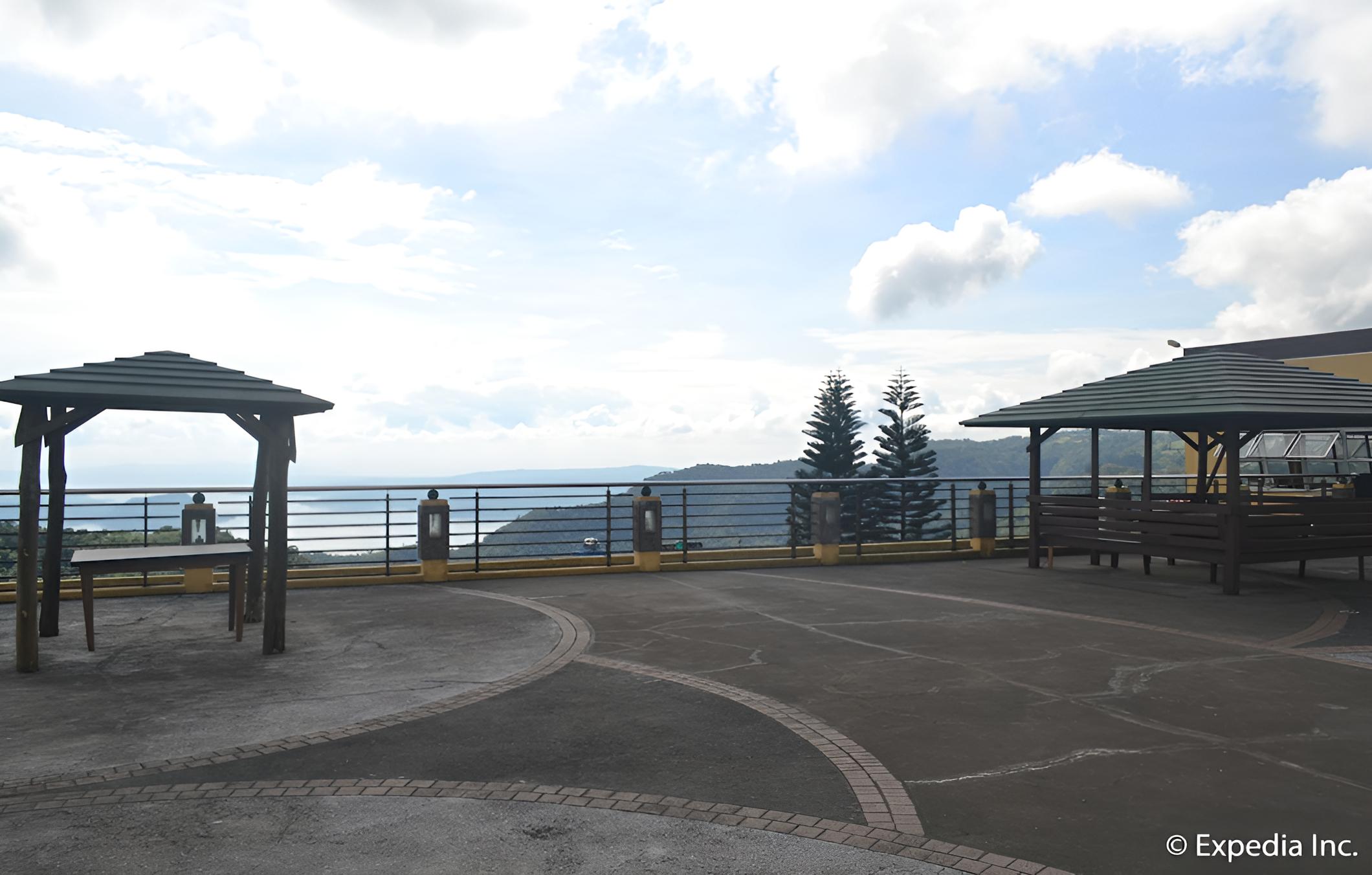 Tagaytay Econo Hotel