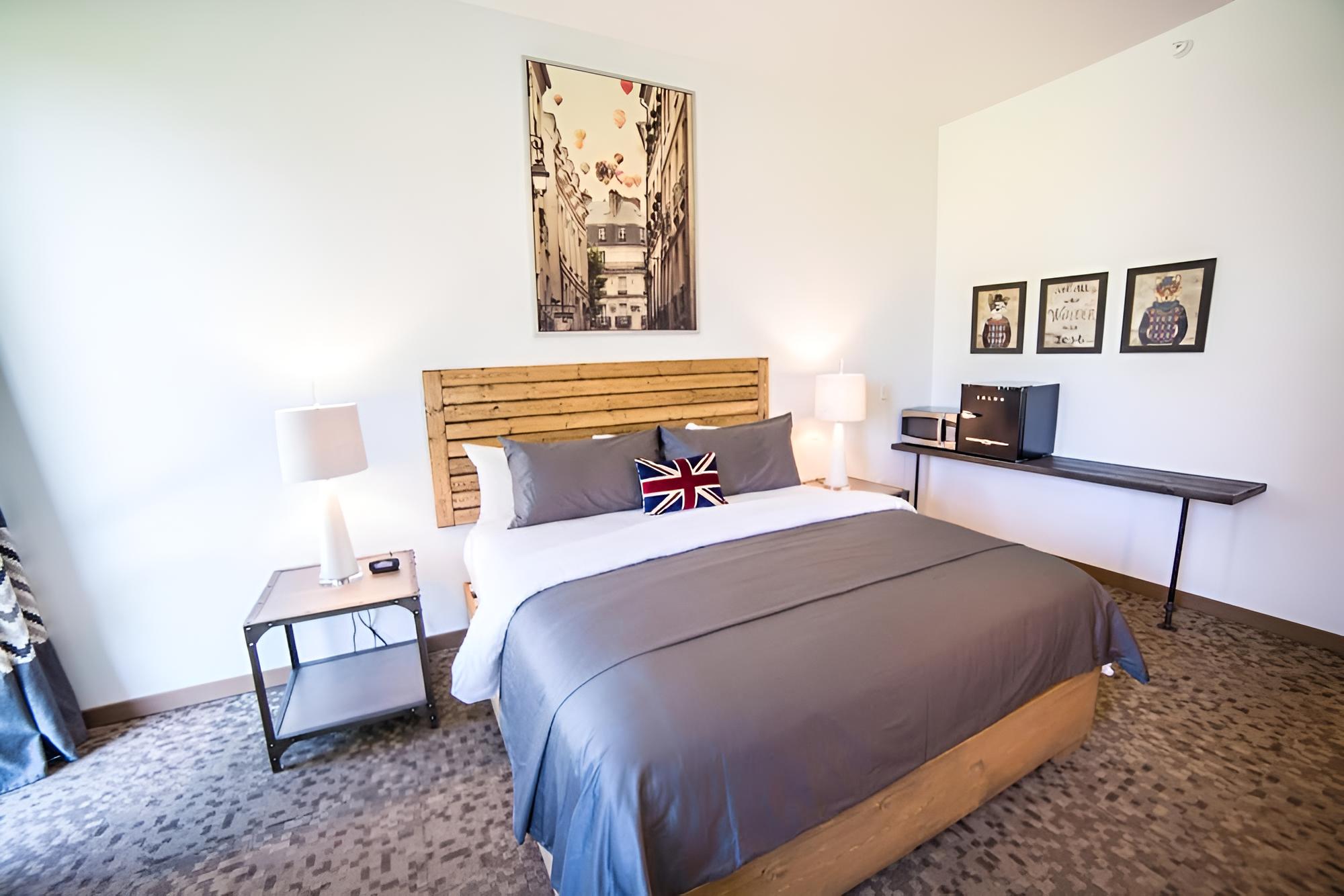 Okoboji Commons Hotel