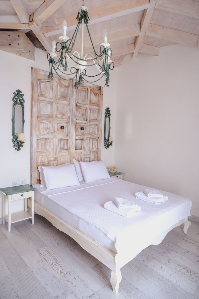 Bay C Otel - Image 39