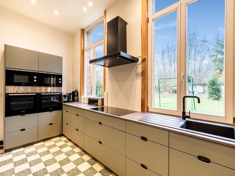 Luxury Holiday Home in Vloesberg With Sauna and hot tub