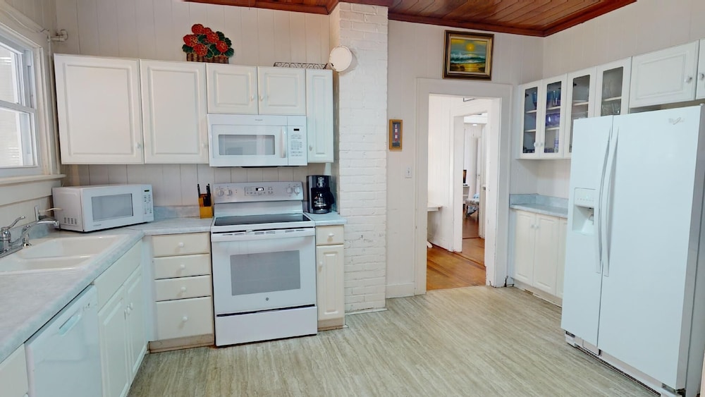 9 Shirley Road by Tybee Vacation Rentals