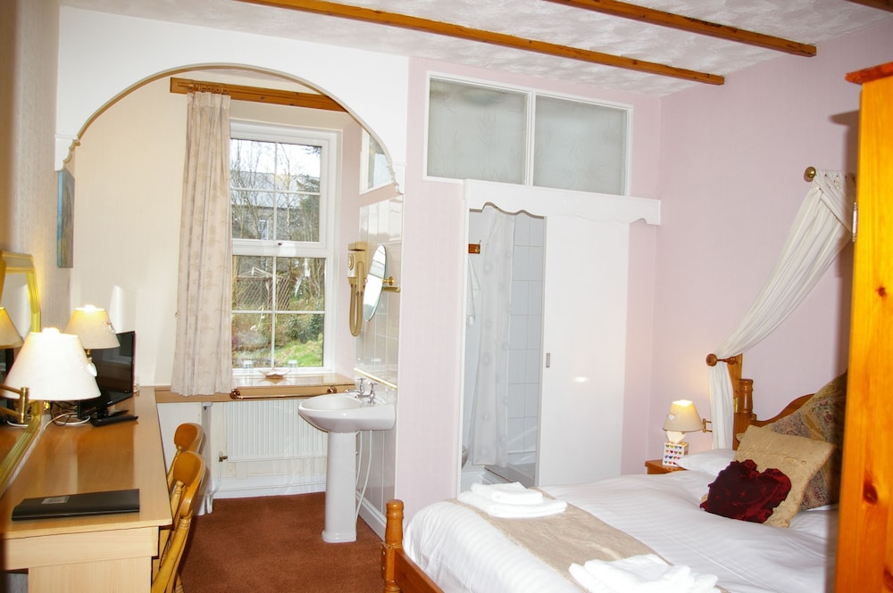 Elen's Castle Hotel