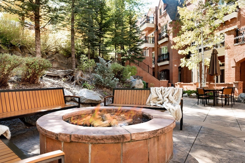 Luxury 3 Bedroom at The Aspen Mountain Residences in Downtown Aspen