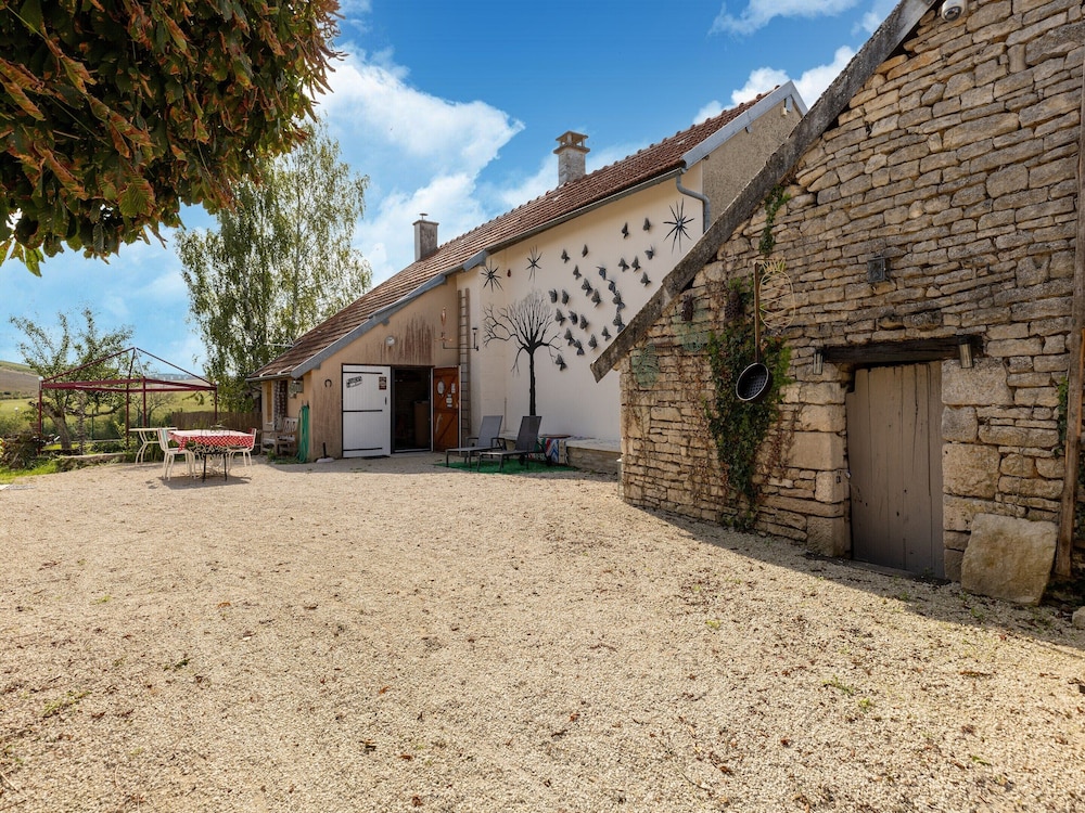 Charming Home in Molesme