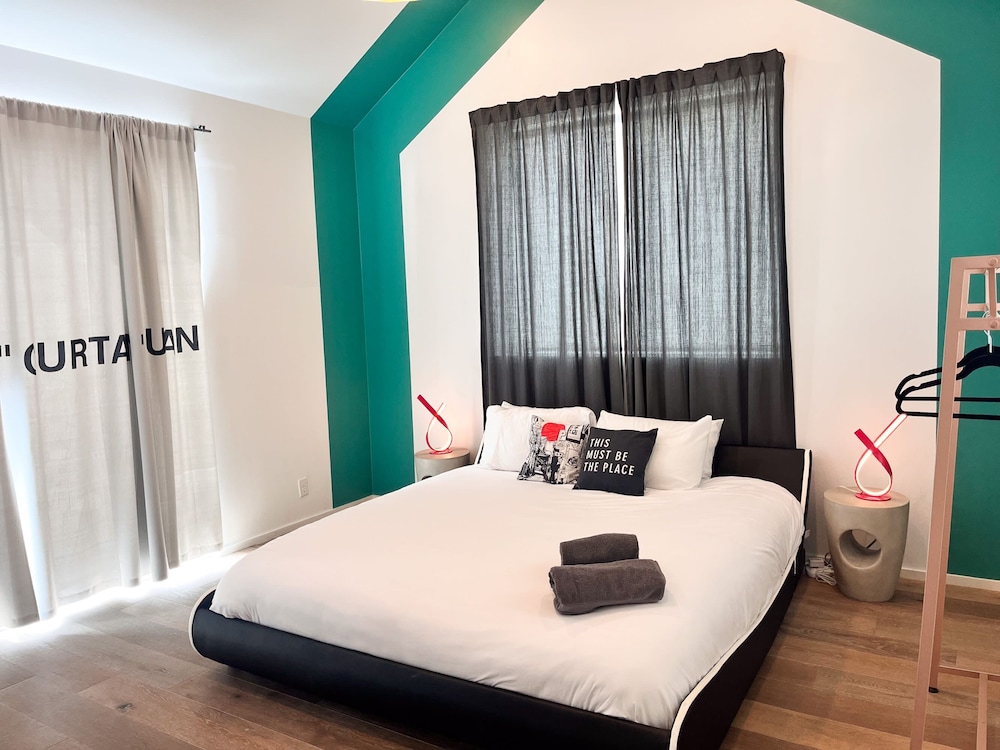 Ultimate 10br Group Getaway6min to Rainey Street