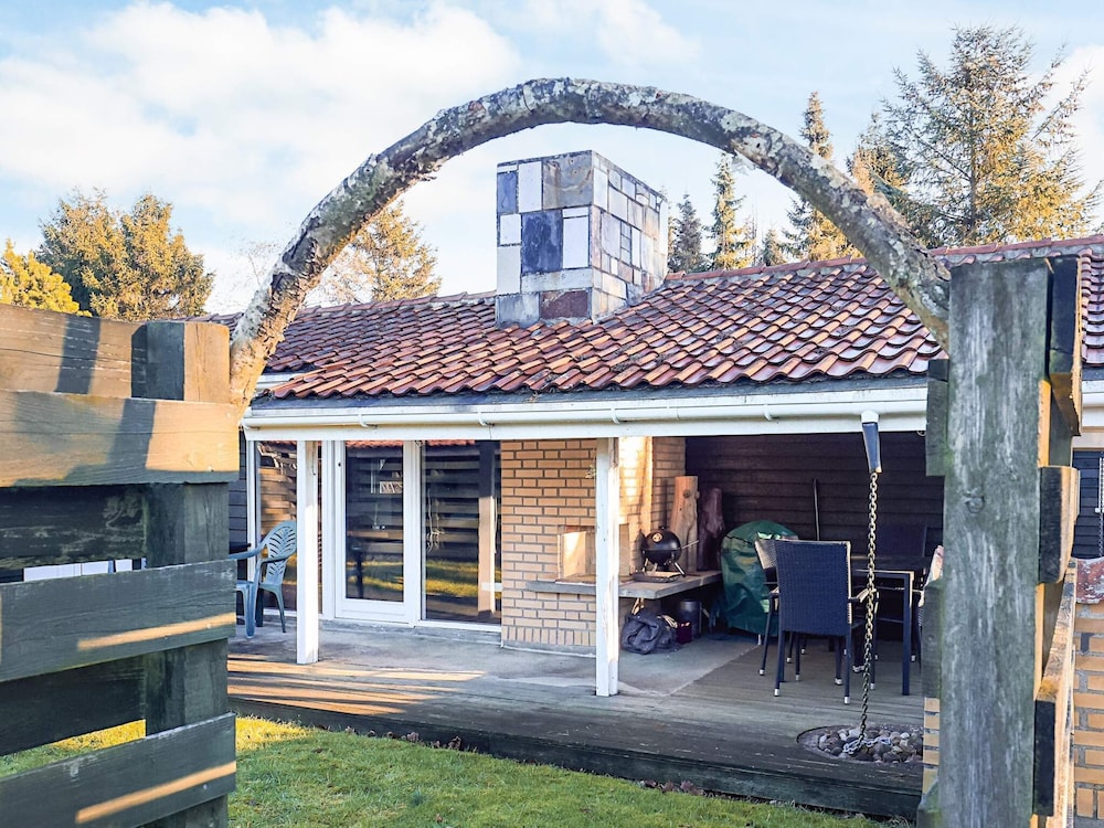 4 Star Holiday Home in Hals