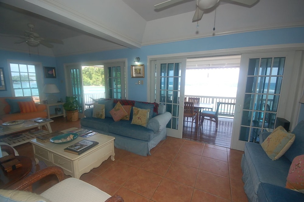 San Bar 6BR by Jamaican Treasures