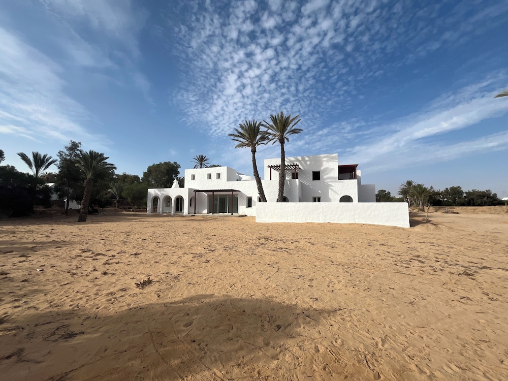 Menezel Jerba