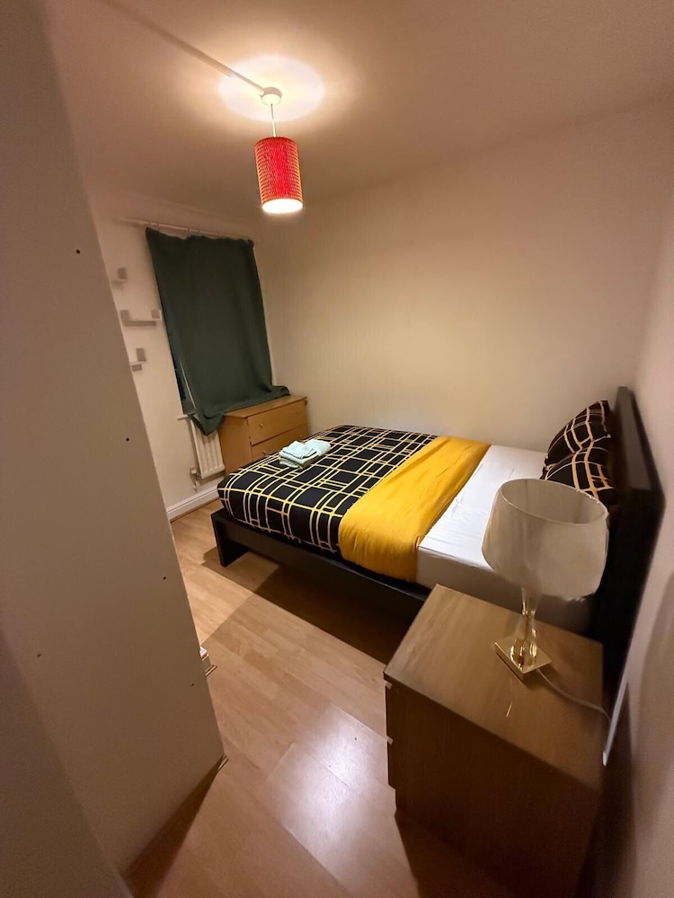 London City Apartment - Lynbrook Grove