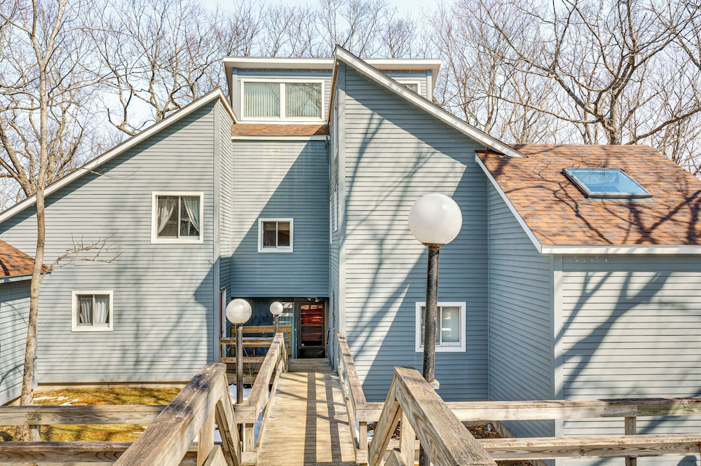 Resort-style Amenities at Home Near Campton Mtn!