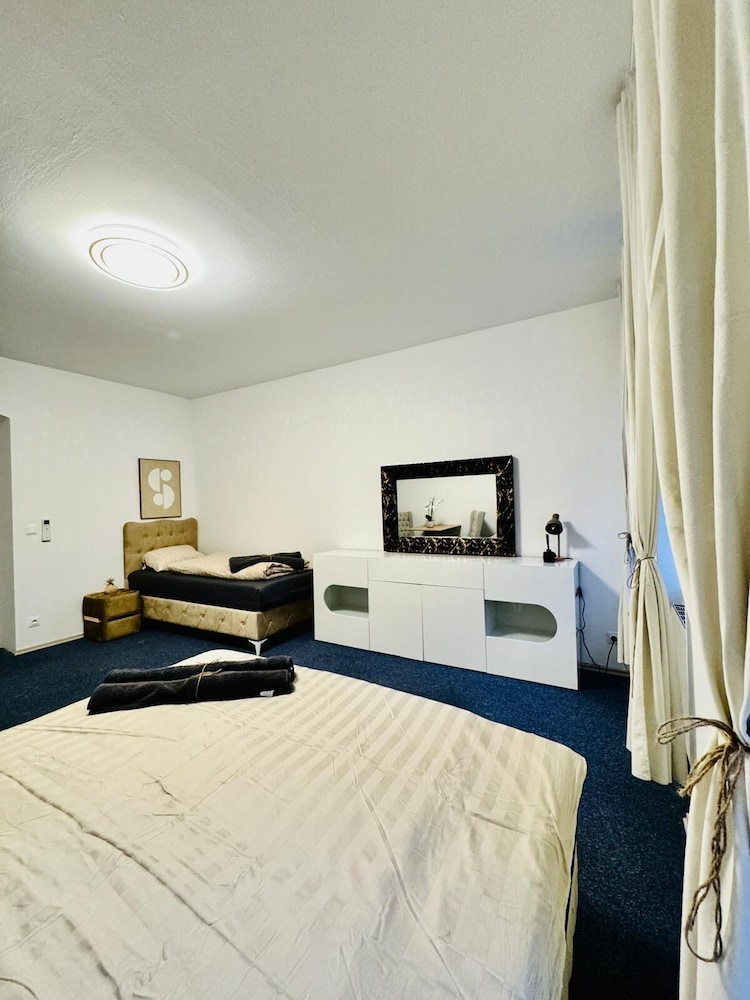 Luxury 7 Bedroom Apartment Sleeps 16