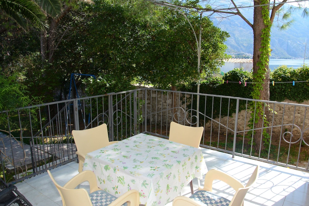 Apartments Cirkovic