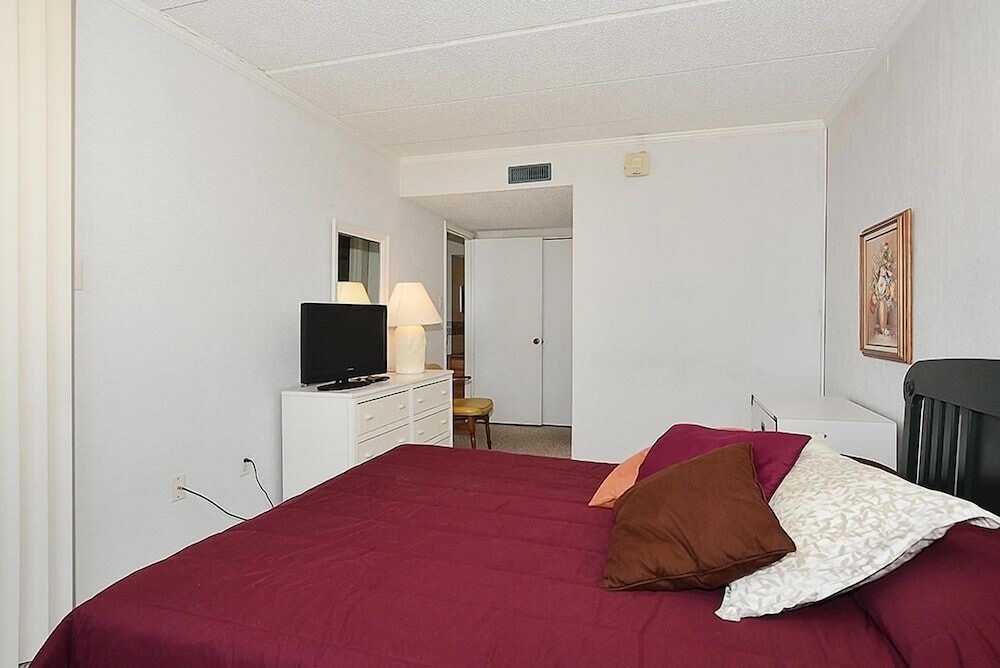 Bonaire 404 2 Bedroom Condo by RedAwning