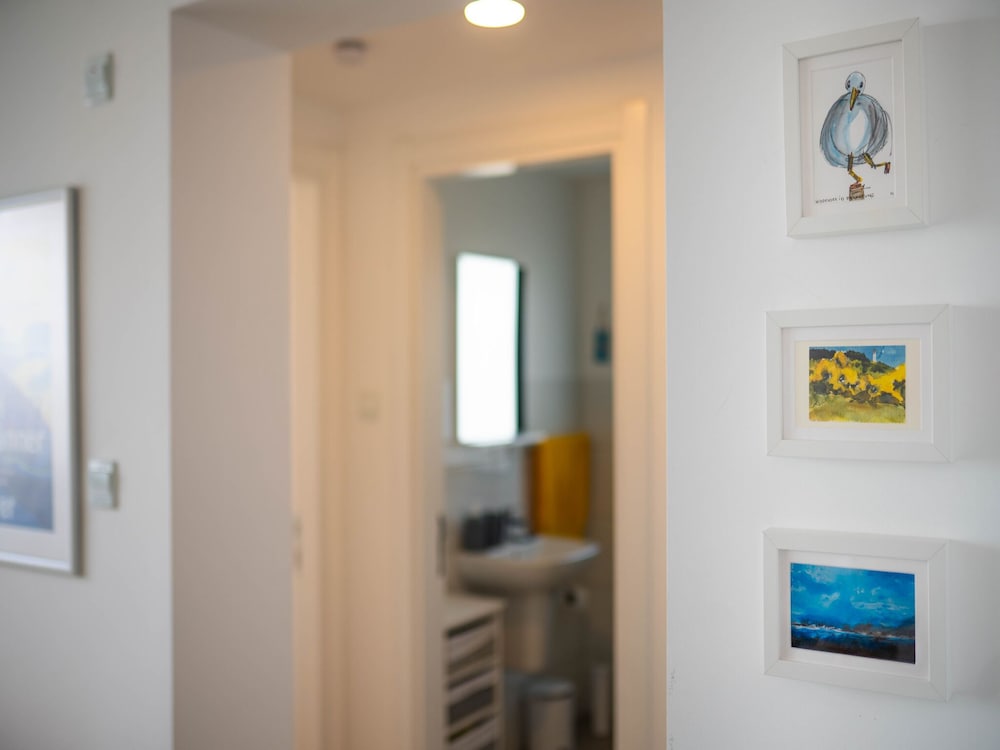 Homely and Convenient Apartment With Lovely sea View