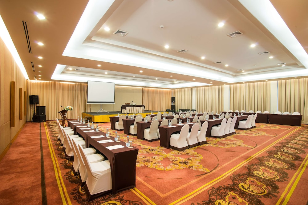 meeting & event spaces