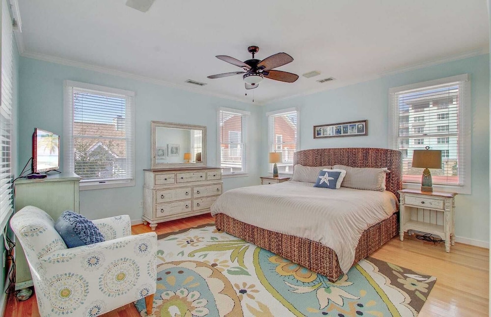 Grand Pavillion 11 by Avantstay Beach Access, Wild Dunes Community