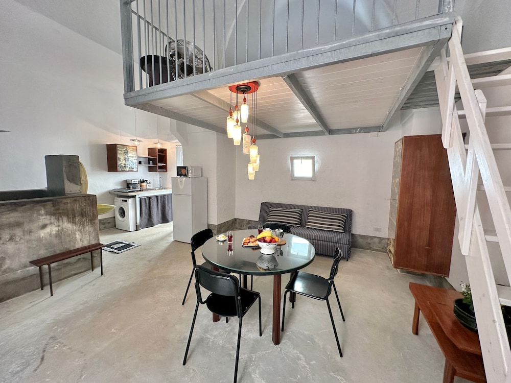 Lu Parmientu With 1 Bedrooms and 1 Bathrooms