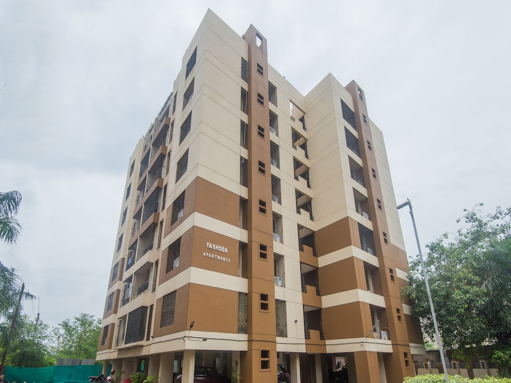 OYO 15119 Vista Service Apartment