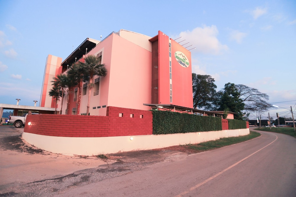 Tharakiree Place Hotel