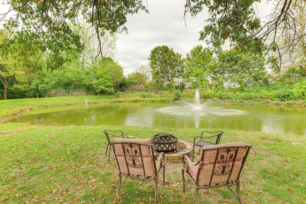 On-site Lake & Gazebo: Cabin in Yellow Springs! view 5