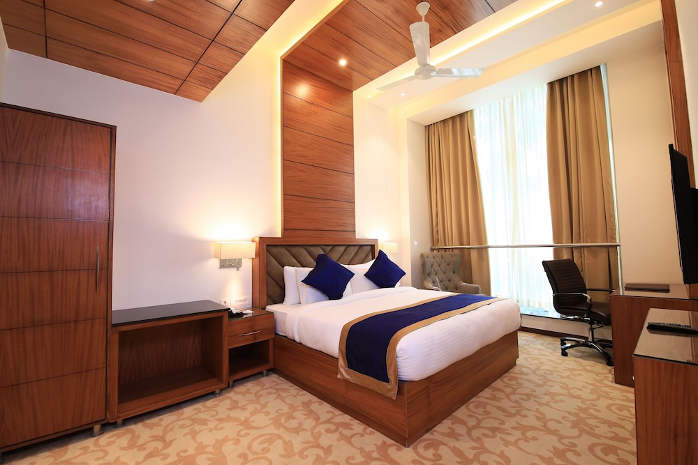 Aveo by Amatra- Kashipur