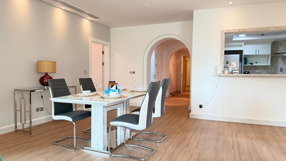 Luxury 3 Bed Apartment at Palm Jumeirah
