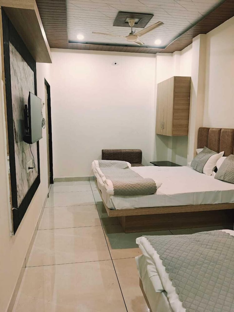 Hotel Shivay Palace