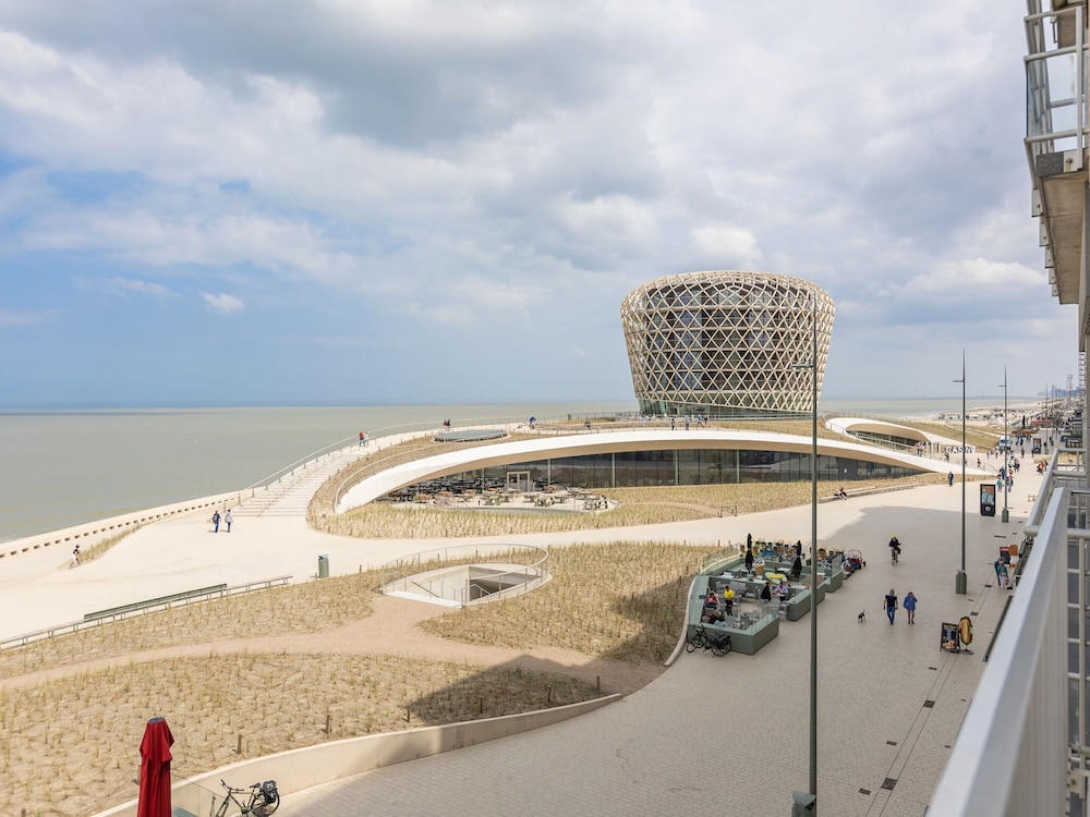 Studio on the 3rd Floor With Phenomenal sea View