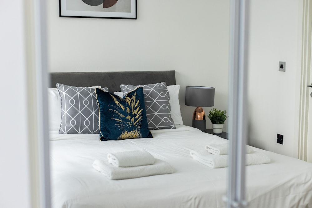 Spacious 2 Bed Flat in Hoxton