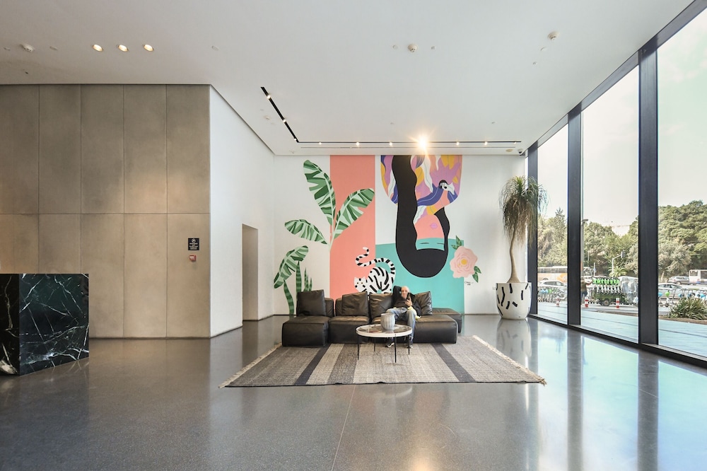 Opulent Ease 2BR Apt in Midtown view 3