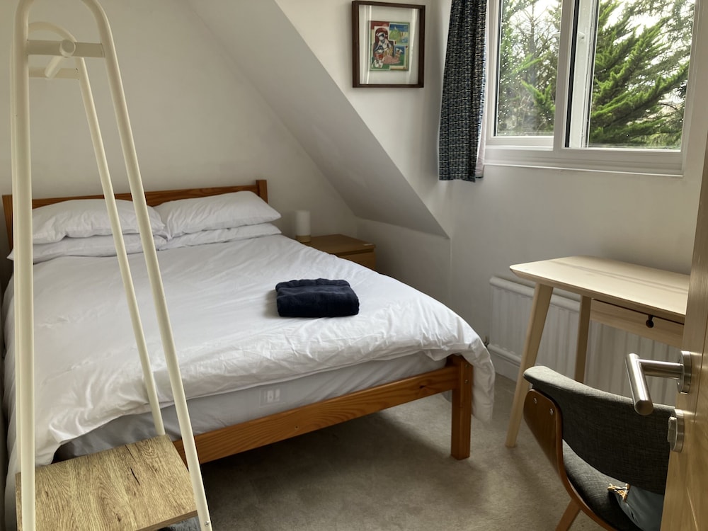 Sandford Meadow Guest House view 3