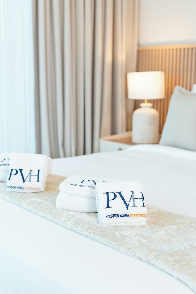 PVH - Stunning 2BR - Creek Vistas Grande