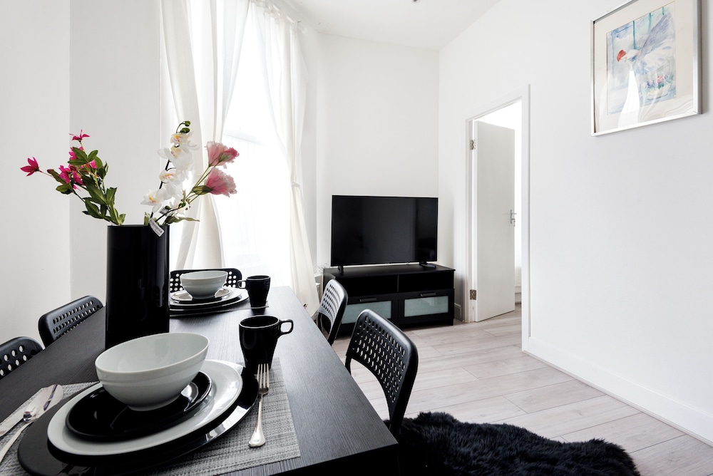 The Armadale Road Residence 1