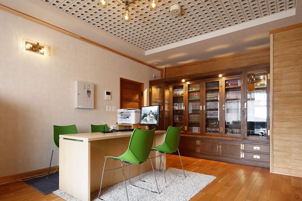 meeting & event spaces