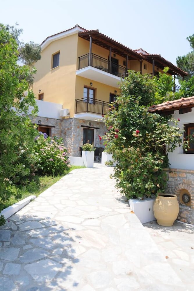 Skiathos Island Suites