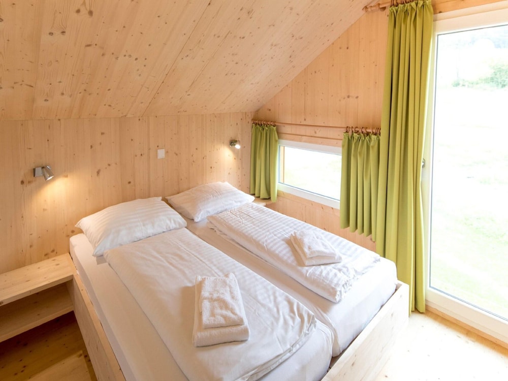 Chalet With Whirlpool tub