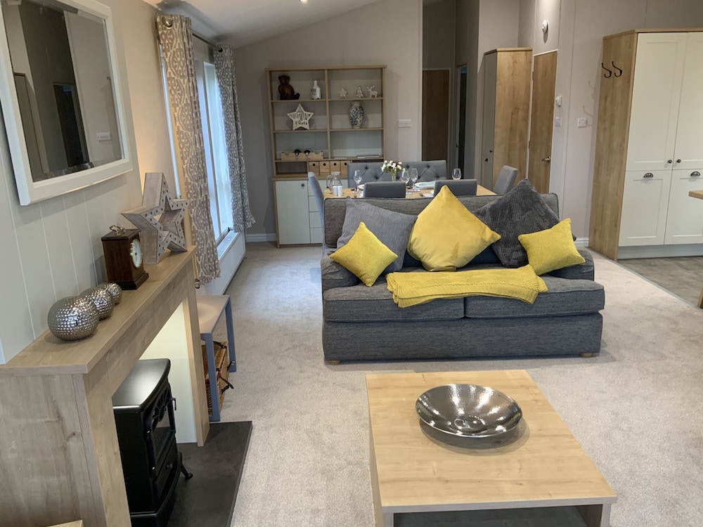 Clouded Yellow - Beautiful Modern Lodge, Kippford view 5