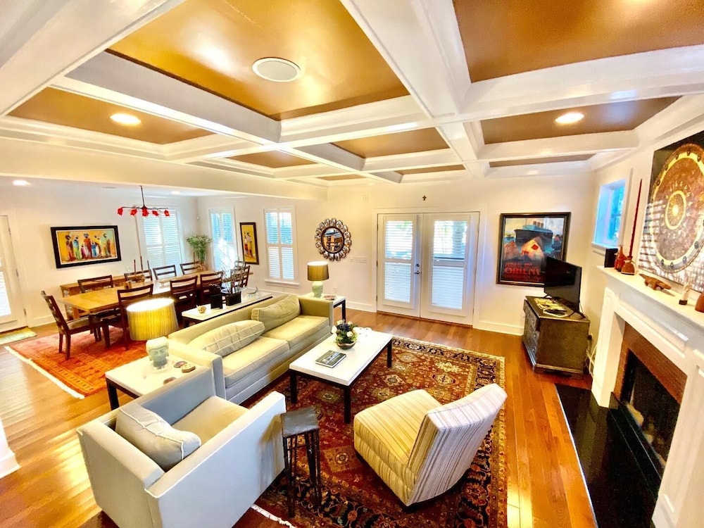 Bayard Avenue 404