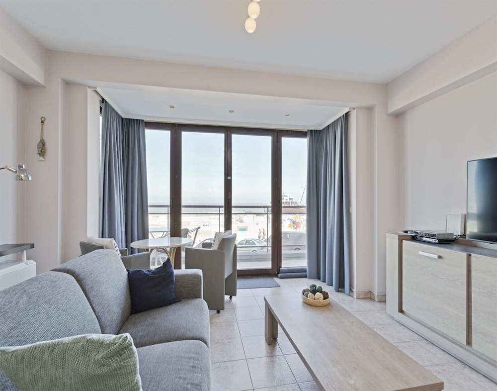 Apartment in Belgium With Sea View
