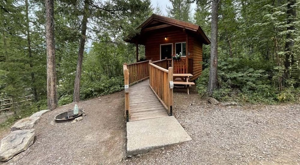 Timber Wolf Resort & Jeep Rentals