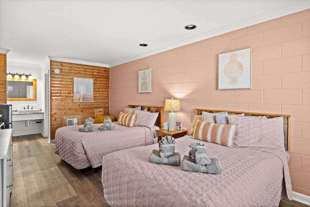 Dry Dock Inn