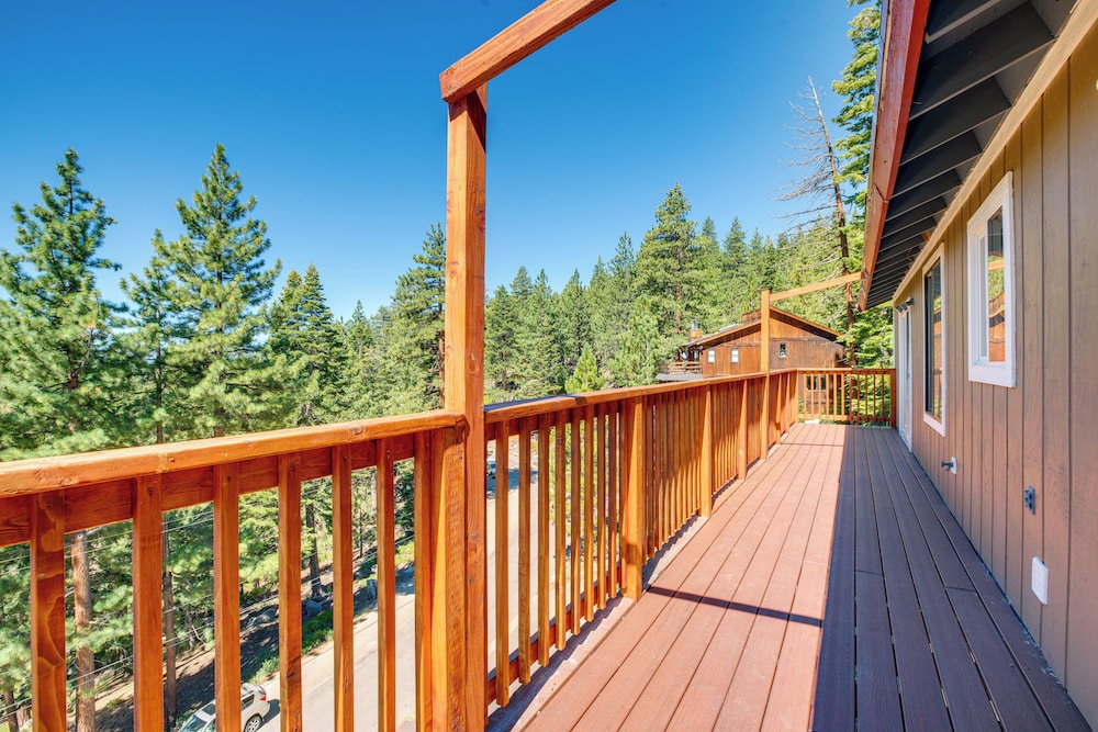 Scenic Home w/ Sauna - 7 Mi to Heavenly Mountain! view 2