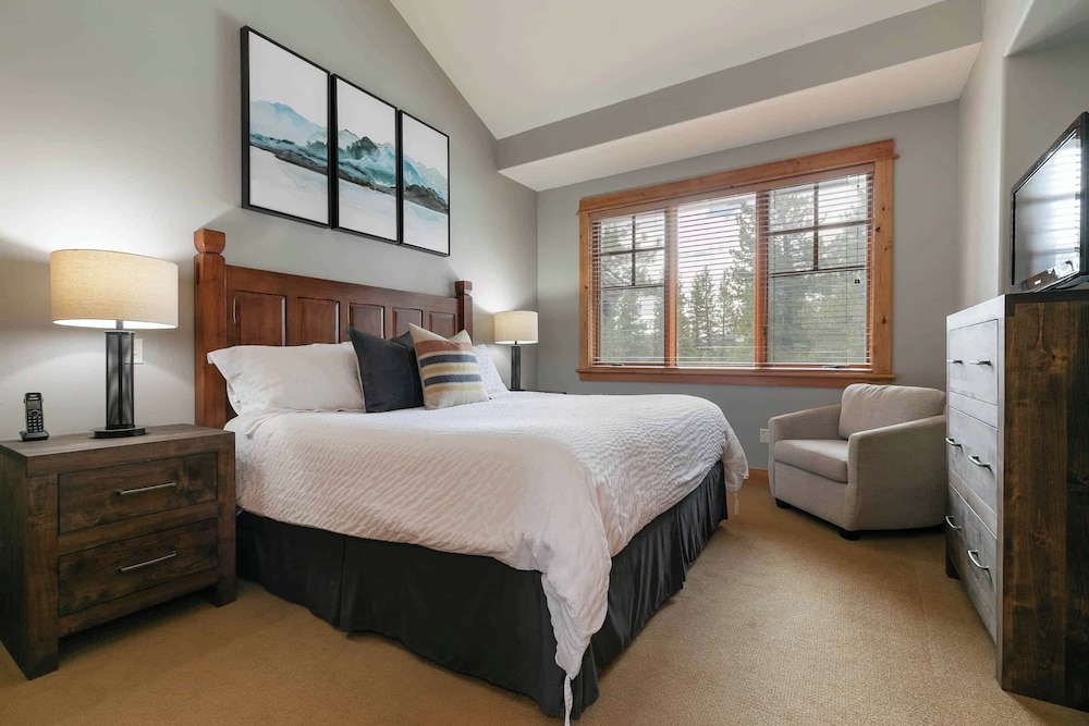 Lake Tahoe Vacations - The Cottages at Old Greenwood - Property Image 53