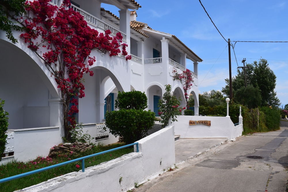 Kalimera Studios and Apartments