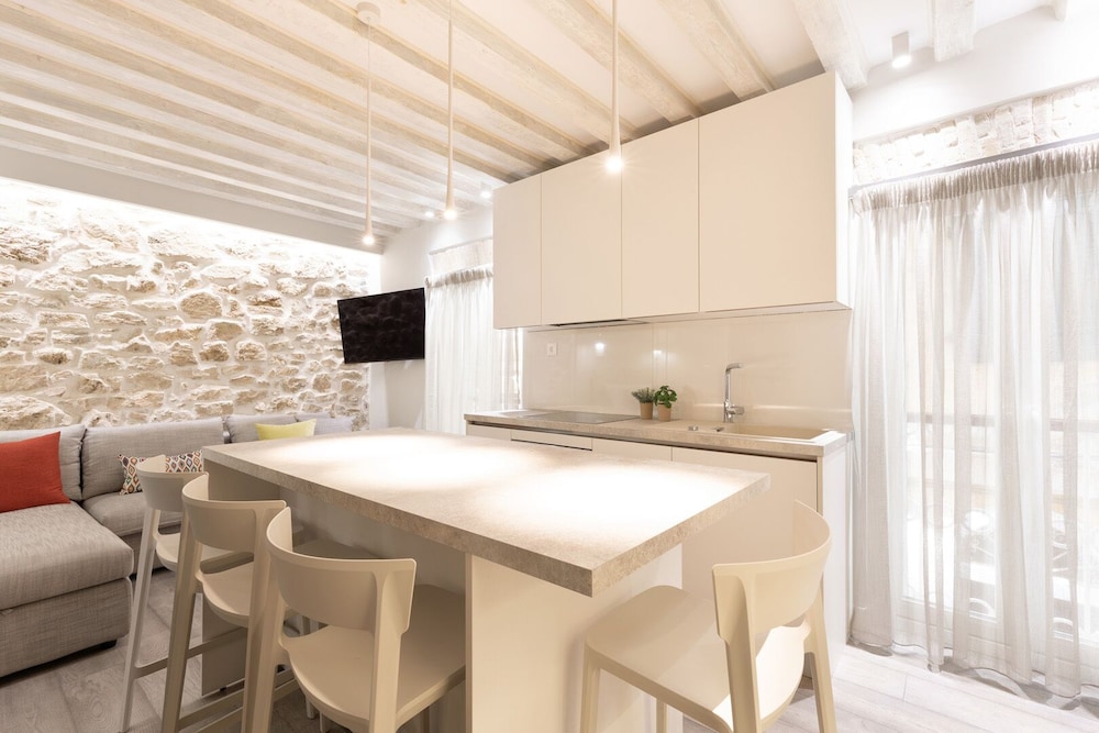 Petite Town Hall Apartment by Konnect, Old Corfu Town