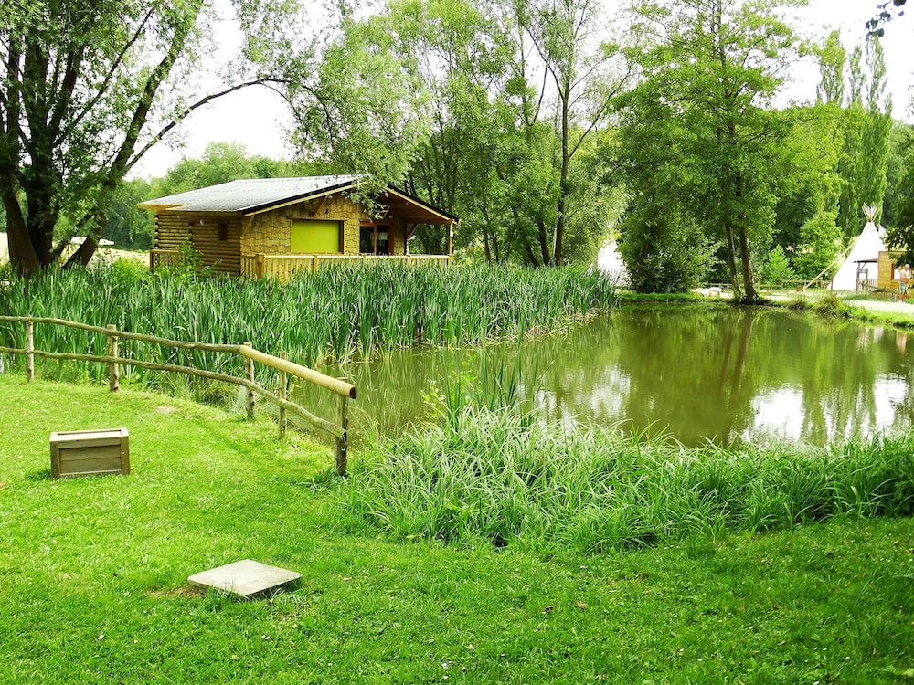 Les Etangs du Moulin view 3